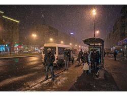 Moskova Ve St. Petersburg Beyaza Büründü