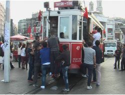 Çocukların Tramvayla Tehlikeli Oyunu (Özel)