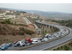 Tem'de Tatil Dönüşü Trafik Felç Oldu!