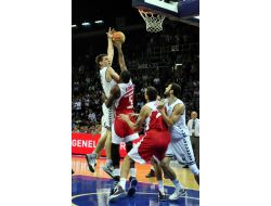 Beşiktaş: 72 - Tofaş: 55