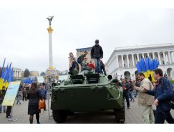 Ukrayna’da Seçim Günü Meydana Çıkan Tanklar Farklı Yorumlandı (Özel)