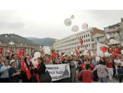 Manisa'da Cumhuriyet Yürüyüşü Düzenlendi