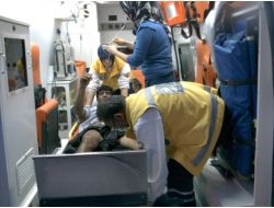 Husumet Yüzünden Çıkan Kavgada Baba İle 2 Çocuğu Yaralandı