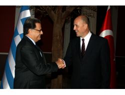 Yunan Hükümeti Zappion'daki Cumhuriyet Resepsiyonuna Çıkarma Yaptı