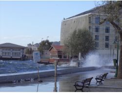 DENİZ ULAŞIMINA LODOS ENGELİ