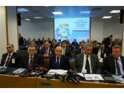 Meclis Plan Ve Bütçe Komisyonu'nda Limonlu Protesto