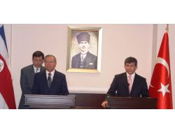 Davutoğlu: Türkiye Eli Kanlı Bir Yönetim İle Görüşmez