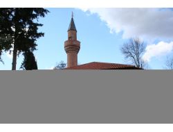 527 Yıllık Tarihi Ahşap Cami Bayramda İlgi Odağı Oldu