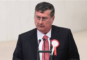 CHP'de İSTİFA TARTIŞMASI