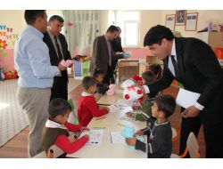 Halk Baskıya Aldırmadı, Çocuklarını Okula Gönderdi