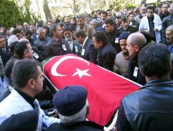 Kaza Yapan Ambulansta Ölen Sağlık Memuru Toprağa Verildi