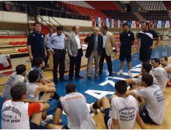 Şahinbey Voleybolda Galibiyet İstiyor