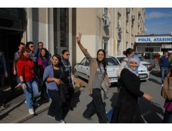 Terör Örgütü Pkk Propagandası Yapan 22 Kişi Gözaltına Alındı