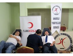 Anatıpder Üyeleri, Kızılay'a Kan Bağışında Bulundu