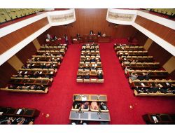 Büyükşehir AOÇ İçin Olağanüstü Toplandı