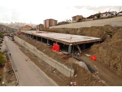 Akdere, Kapalı Pazarına Kavuşuyor