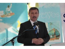 Türkiye’nin İlk Kış Turizm Fuarı Açıldı