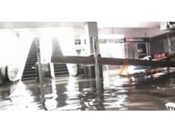 108 Yıllık New York Metrosu Sular Altında..