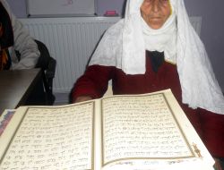 Kur'an Okuma Hayaline 90 Yaşından Sonra Ulaştı