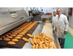 Besaş, Bayram Öncesi Ürettiği 440 Bin Ekmekle Rekor Kırdı