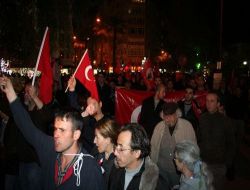 İzmir'de Şehitler İçin Yürüdüler!.