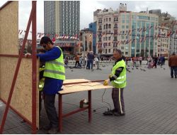 Taksim Meydanı’nın Bir Kısmı Trafiğe Kapatıldı