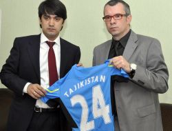 Dünyanın En Genç Milli Takım Teknik Direktörü Tacikistan’da
