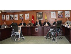 Engeller Bilinçle Aşılacak