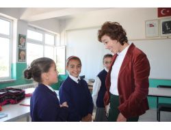 İl Milli Eğitim Müdürü Lütfiye Deneri'den Okul Ziyareti