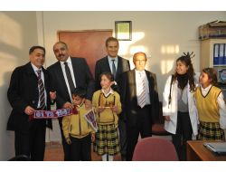 Başkan Arslan'a Trabzonspor Hediyesi