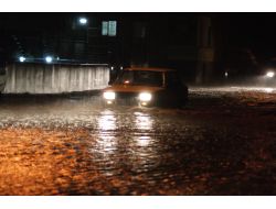 Sakarya'da Sağanak Ve Kuvvetli Rüzgar