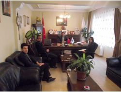 Şaphane'ye Atanan Doktorlar Belediye Başkanı Yeşildeniz'i Ziyaret Etti