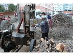 Kış Yaklaştı,seyyar Hızar Makinesine İlgi Arttı