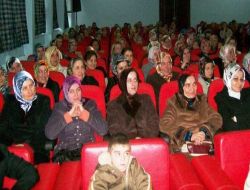 Sakarya'da Öğrencilerin Başarısı İçin Velilere Seminer Verildi