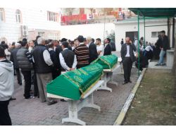Aile Katliamında Ölenlerden 5'inin Cenazesi Adli Tıp'tan Alındı