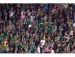 Akhisar Belediyespor: 1 - Fenerbahçe: 2 (İlk Yarı)