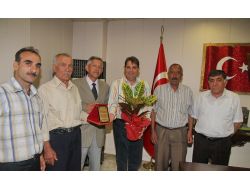 Güzel İzmir Camii Yaptırma Ve Yaşatma Derneği'nden Anlamlı Ziyaret