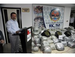 Antalya Polisi, 247 Kilo 292 Gram Kubar Esrar Maddesi Ele Geçirdi!