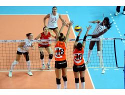 Galatasaray Daikin'i 3 - 1 Yenen Eczacıbaşı Vitra Seriye Bağladı