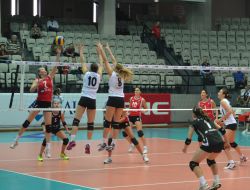 Beşiktaş Bahçeşehir Üniversitesi’ni 3-1 Yenen Vakıfbank Dolu Dizgin