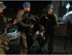 Hatay’da Karşıt Görüşlü Üniversite Öğrencileri Arasında Gerginlik