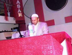 "İnsan Hangi Değerlere Ve Yargılara Sahipse Onun Kimliği De Odur"