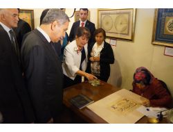 Arınç: Bdp’li Vekiller Açlık Grevlerini Sonlandırmak İçin Girişimde Bulunmalı