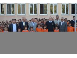 Hayırseverlerden Öğrencilere Ayakkabı Yardımı