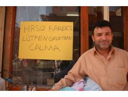 Esnaftan Gazete Hırsızına Pankartlı Tepki