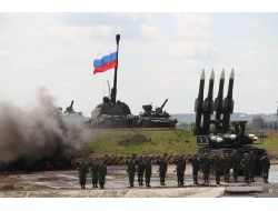 Rusya, Kırgızistan Ve Tacikistan’ı Silahlandırıyor