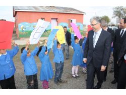 Vali Tepe, Görev Süresinin 3. Ayında 3 Fidan Dikme Törenine Katıldı