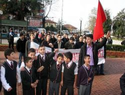 Üniversite Ve İlköğretim Öğrencilerinden Teröre Ortak Tepki Eylemi