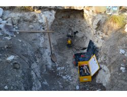 Kaçak Kazı Yapan 4 Kişi Suç Üstü Yakalandı