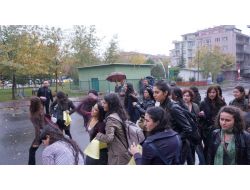 Açlık Grevi Eyleminde Polise Boyalı Balon